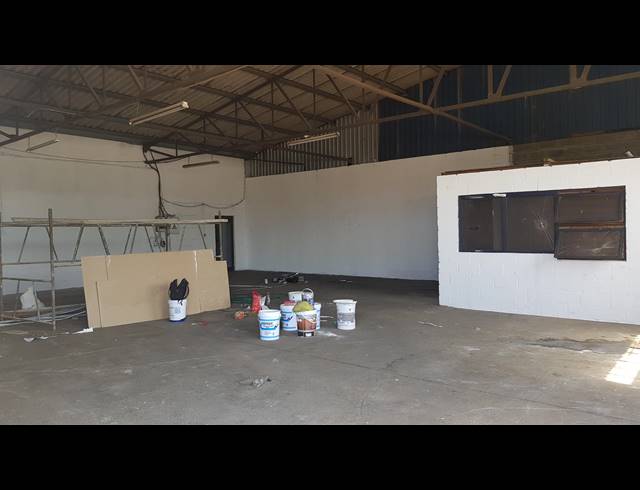400M² FACTORY TO LET IN BLACKHEATH INDUSTRIAL